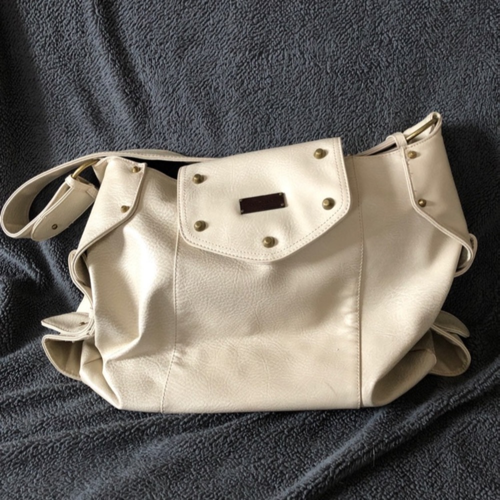 Pebble Matt & Nat Medium Sized Purse